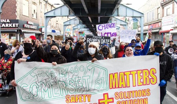 La comunidad de Kensington responde al cierre de la estación de Somerset de SEPTA.