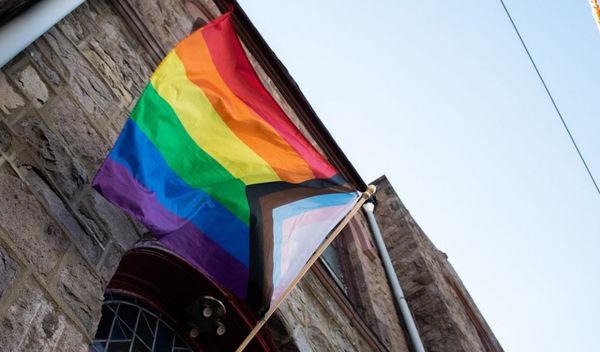 Dónde encontrar recursos LGBTQIA+ en Filadelfia