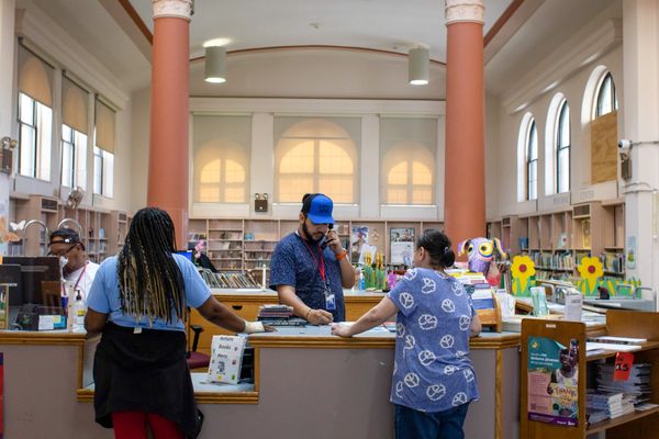 Kensington libraries give to their communities every day. Here’s how you can give back.