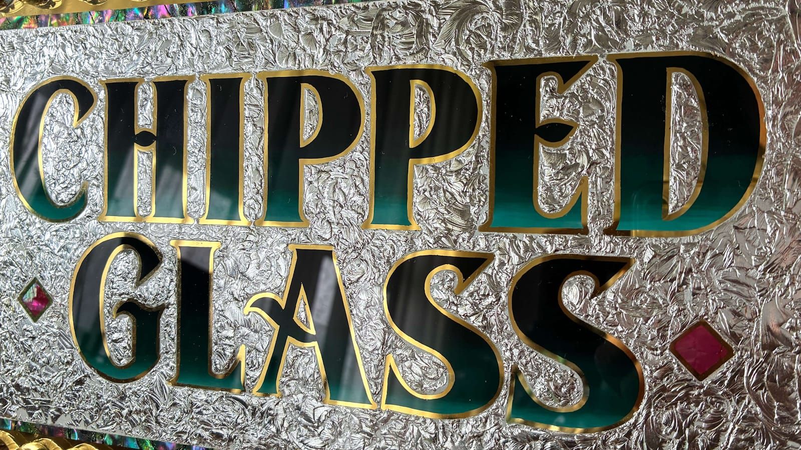 Unpredictable Precision: Bringing Gluechipping Back to Japan