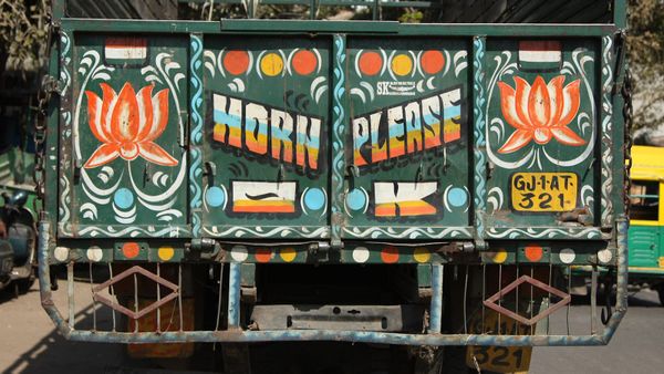 India's Sign-Wallas: On the Brush on the Subcontinent