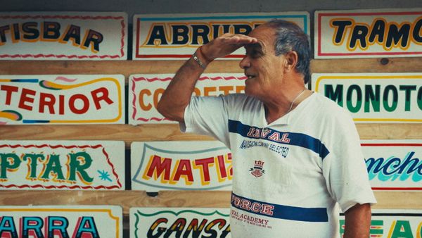 Words with Meaning: The Personal Panels of Luis Benz