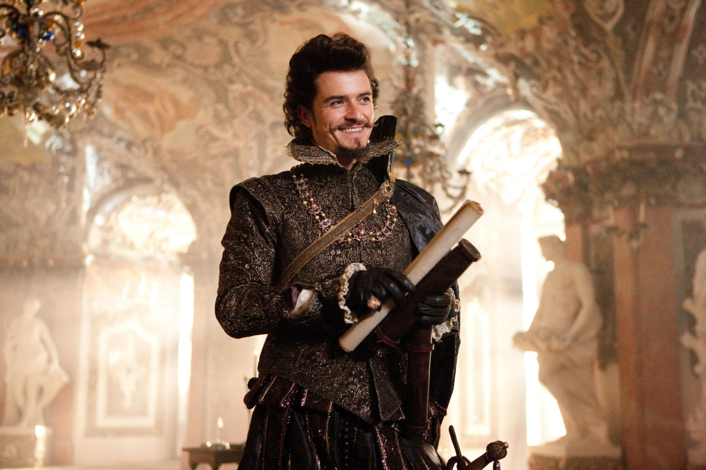 Orlando Bloom as the Duke of Buckingham