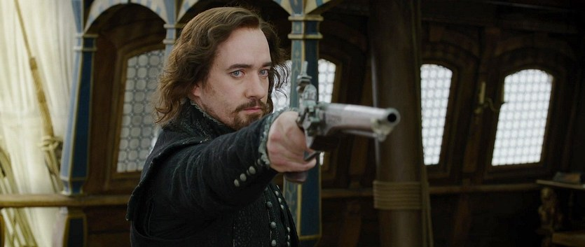 Matthew Macfadyen as Athos