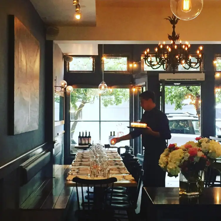 dining room of gardenias