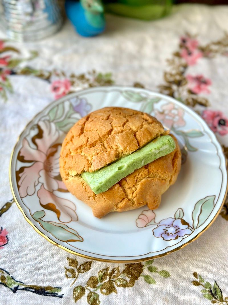 new pandan-coconut butter pineapple bun from Pineapple King Bakery