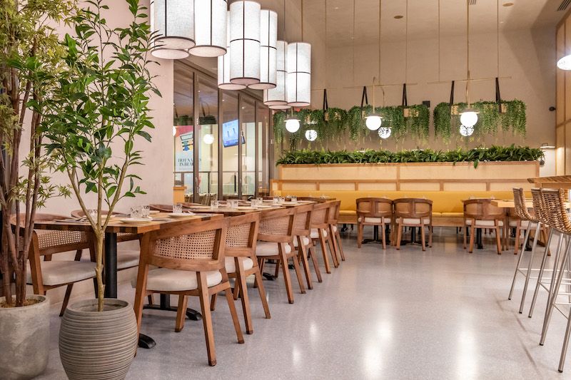 the natural style of the dining room at JAKS