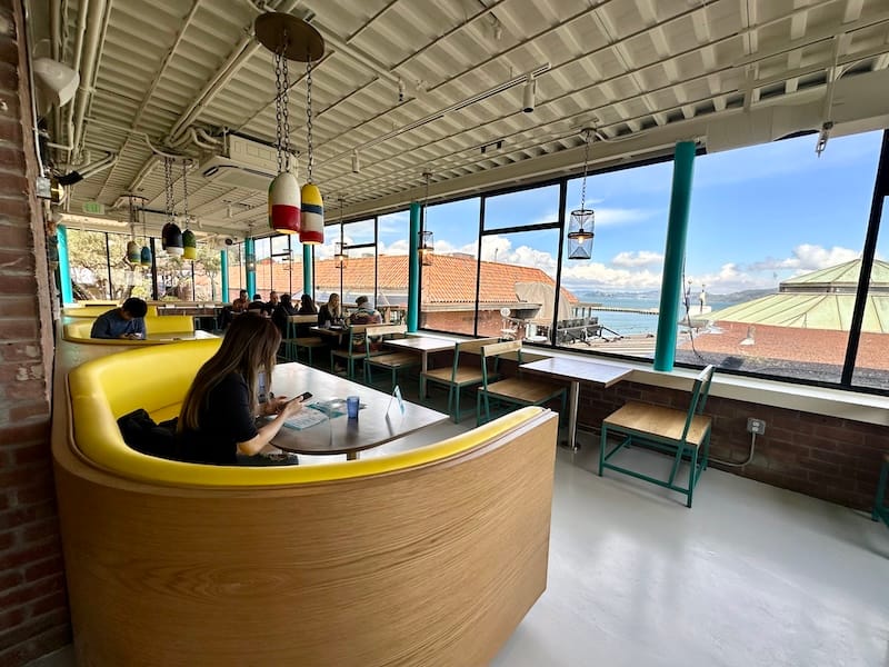 Booths and tables with a view. Photo: © tablehopper.com.