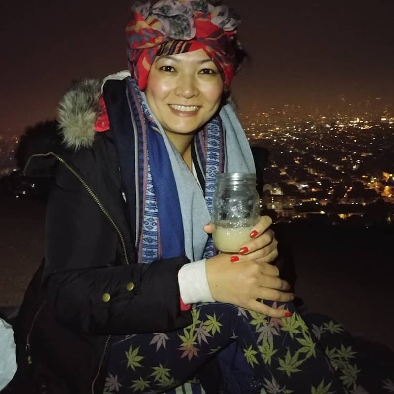 Au Chung watching the Taurids meteor shower in 2018, now with the stars. Instagram photo via @goldenstateau.