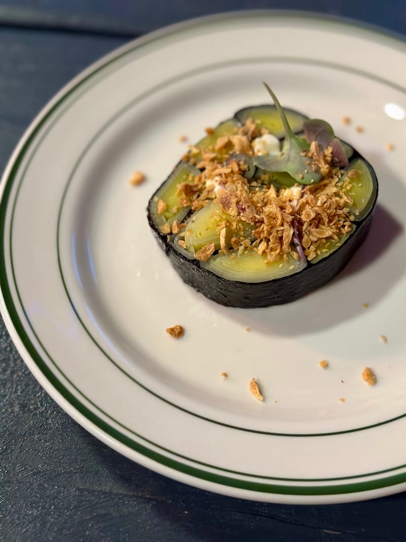 Chef Swoop’s stunning presentation of confited leeks with nori and charcoal aioli. Photo: © tablehopper.com.