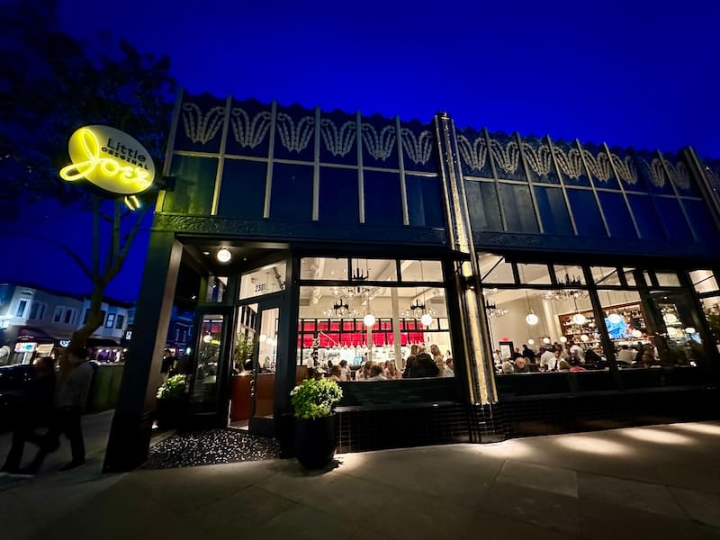 Nighttime glow. Photo: © tablehopper.com.