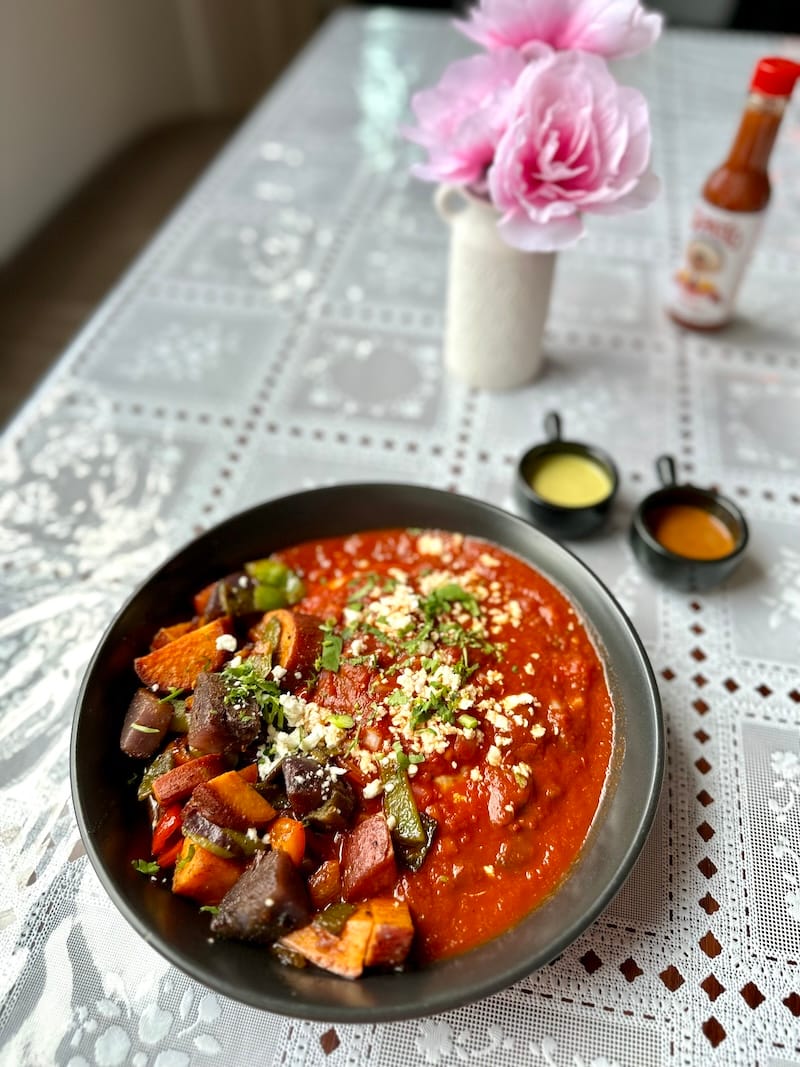 The stellar huevos rancheros at El Mil Amores. Photo: © tablehopper.com.