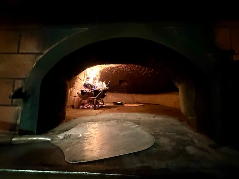 Tommaso’s historic brick wood-fired pizza oven. Photo: © tablehopper.com.