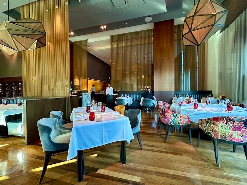 The dining room at Luce at the InterContinental Hotel. Photo: © tablehopper.com.