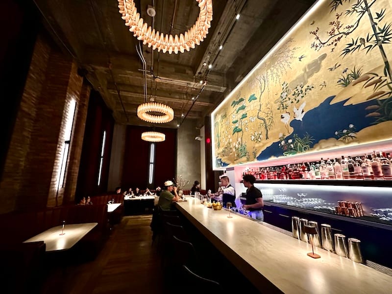 The bar and front room. Photo: © tablehopper.com.