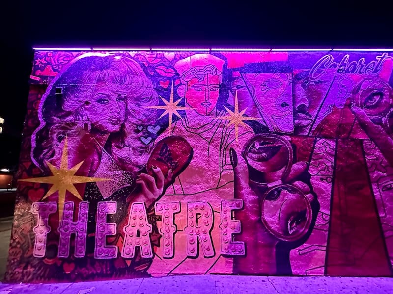 The stunning collaborative “Showtime” mural outside Oasis by artists Serge Gay Jr., Simón Malvaez, J Manuel Carmona, Elliott C. Nathan, and Christopher McCutcheon. Photo: © tablehopper.com.