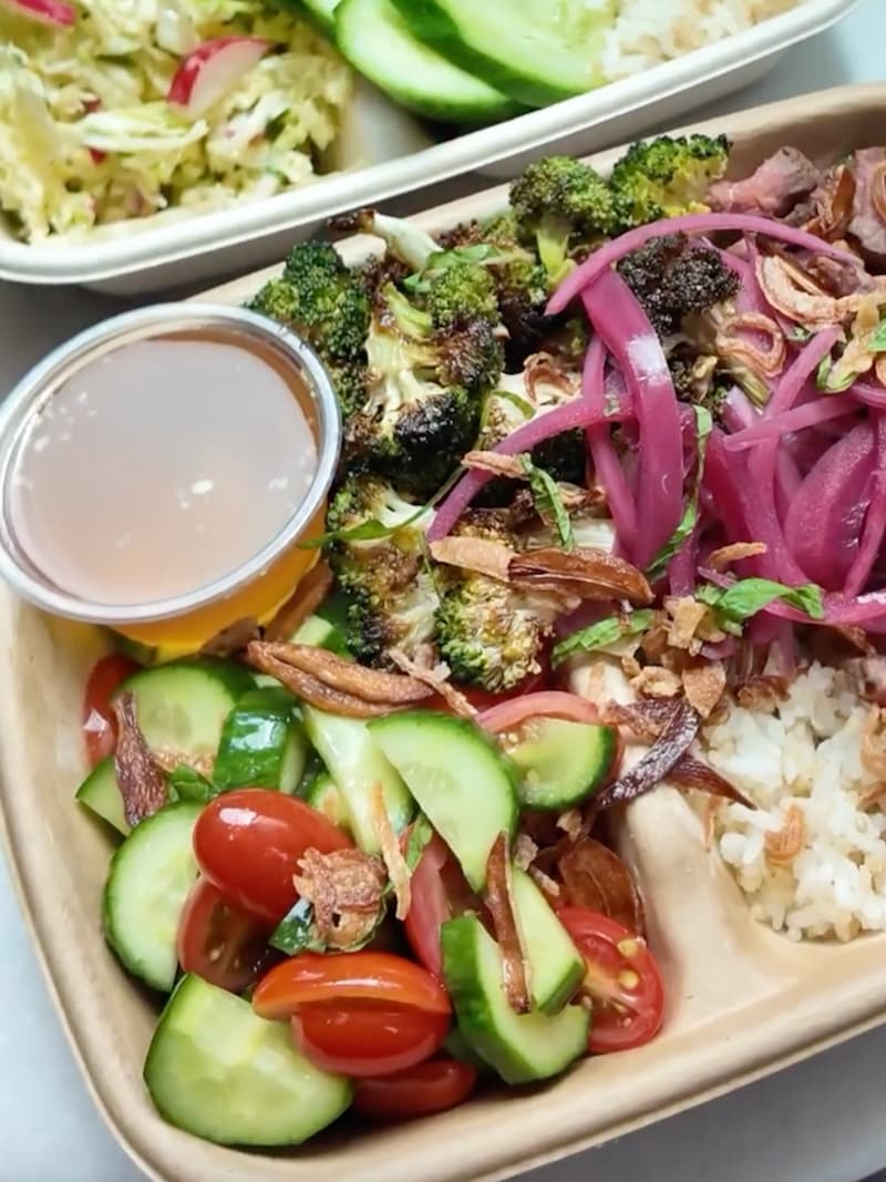 Yuja’s shaking beef bowl. Instagram photo via @eat.yuja.