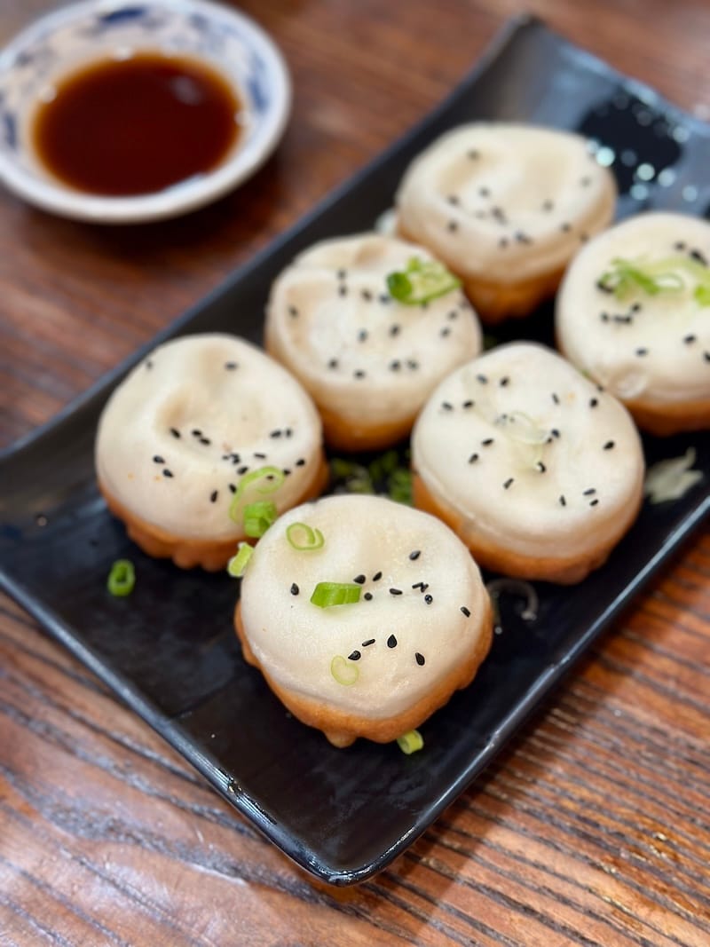 The housemade Shanghai pan-fried soup dumplings (sheng jian bao) at Hon’s Wun-Tun House are coming to the Outer Sunset. Photo: © tablehopper.com.
