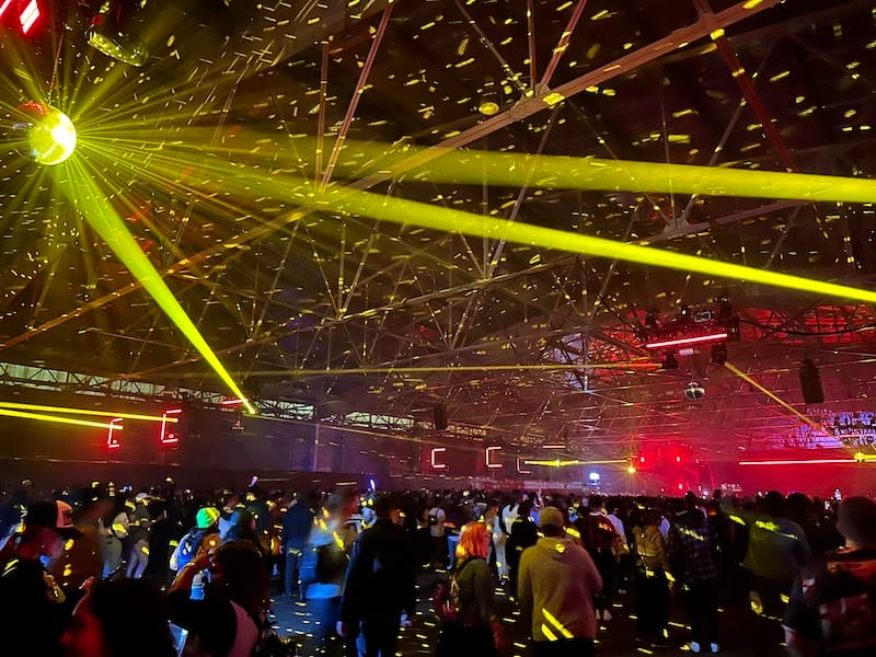 The incredible lighting inside the warehouse at Portola in 2023. Photo: © tablehopper.com.