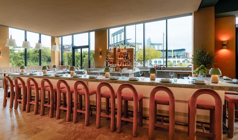 The massive horseshoe bar. Photo: Eric Wolfinger.