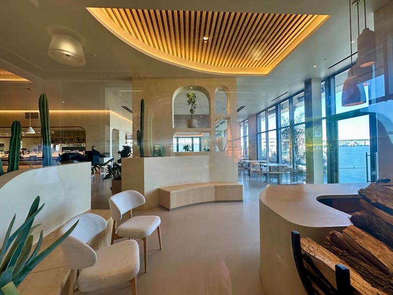 My stalker pic through the window of Arquet last month. Photo: © tablehopper.com.