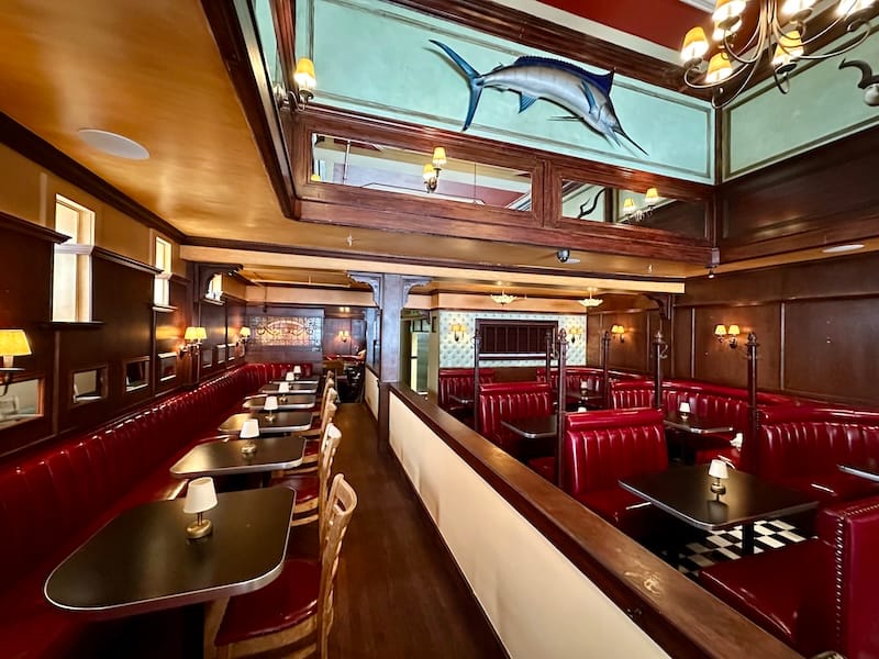 The back part of the dining room. Photo: © tablehopper.com.