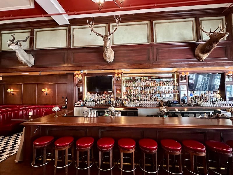 The long bar remains, although this new one is a touch shorter. Photo: © tablehopper.com.