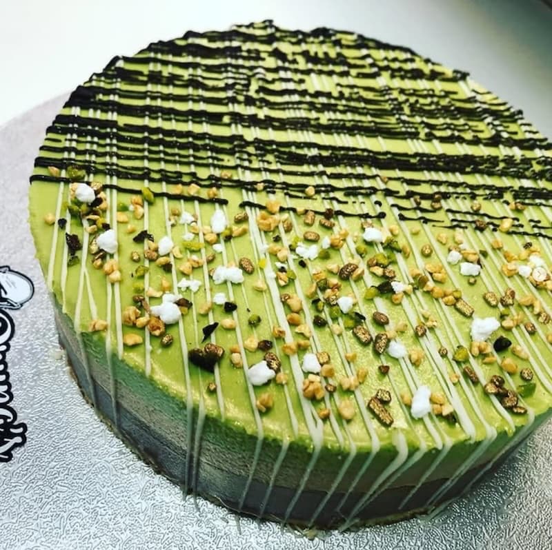Bavarese al pistacchio by Bruno’s Cakes. Instagram photo via @brunoscakescs.