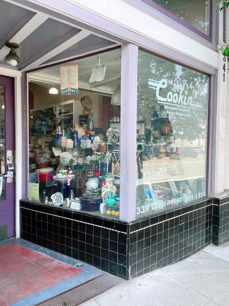 The exterior of Cookin’ on Divisadero. Yelp photo by Lisa X.