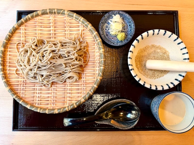 Goma zaru (sesame soba). Photo: © tablehopper.com.