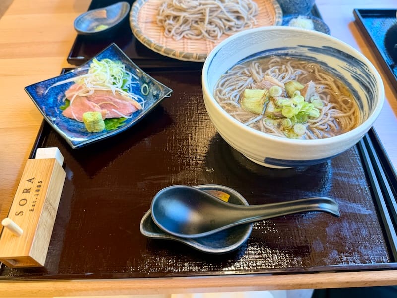 The hot soba (kamo nanban) with duck. Photo: © tablehopper.com.