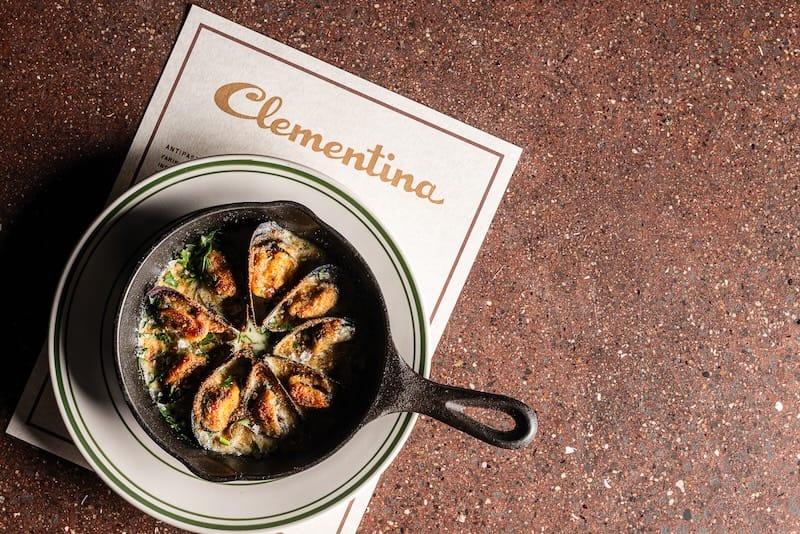 Cozze gratinate al Gorgonzola. Photo: Albert Law.