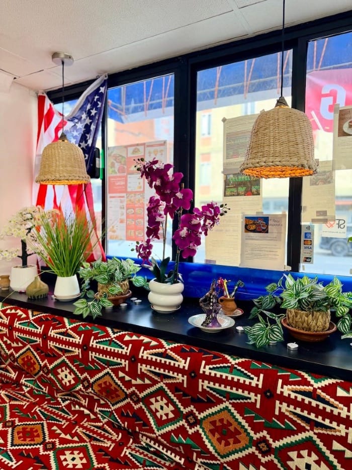 The homey vibes of Falafelland. Photo: © tablehopper.com.