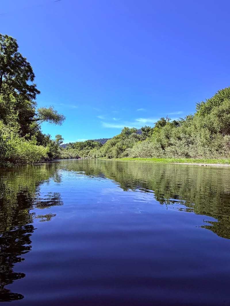 The best location for a Friday happy hour: floating down the Russian River with friends in 80-degree weather. Photo: © tablehopper.com.