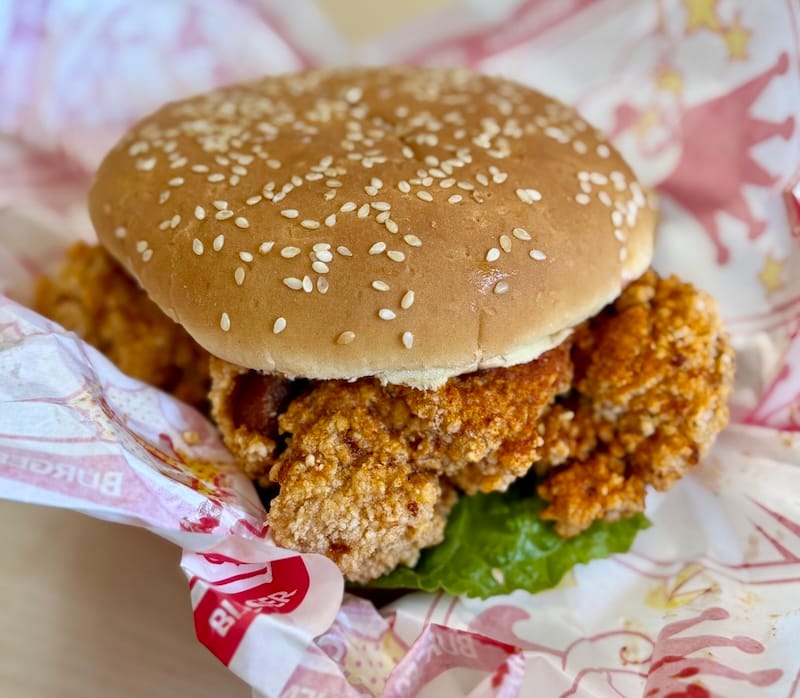 The spicy chicken leg burger.&nbsp;Photo: © tablehopper.com.