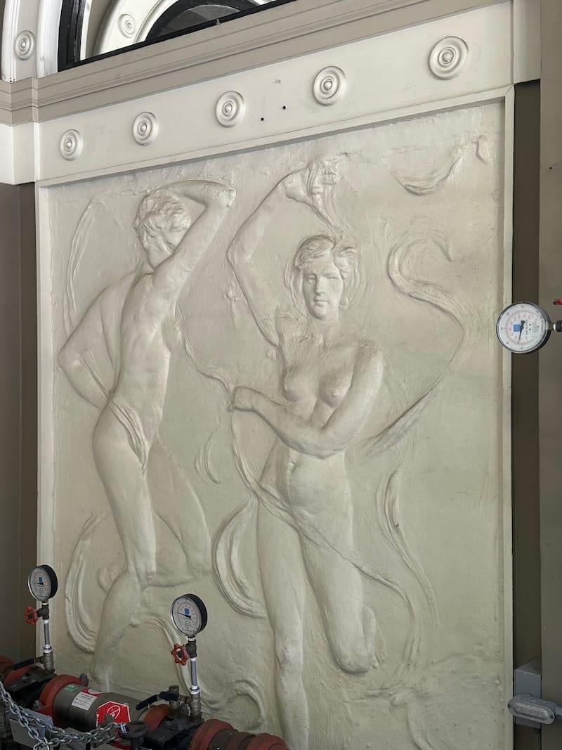 Close-up of one of the replicas of Putnam’s bas-relief panels. Photo: © tablehopper.com.
