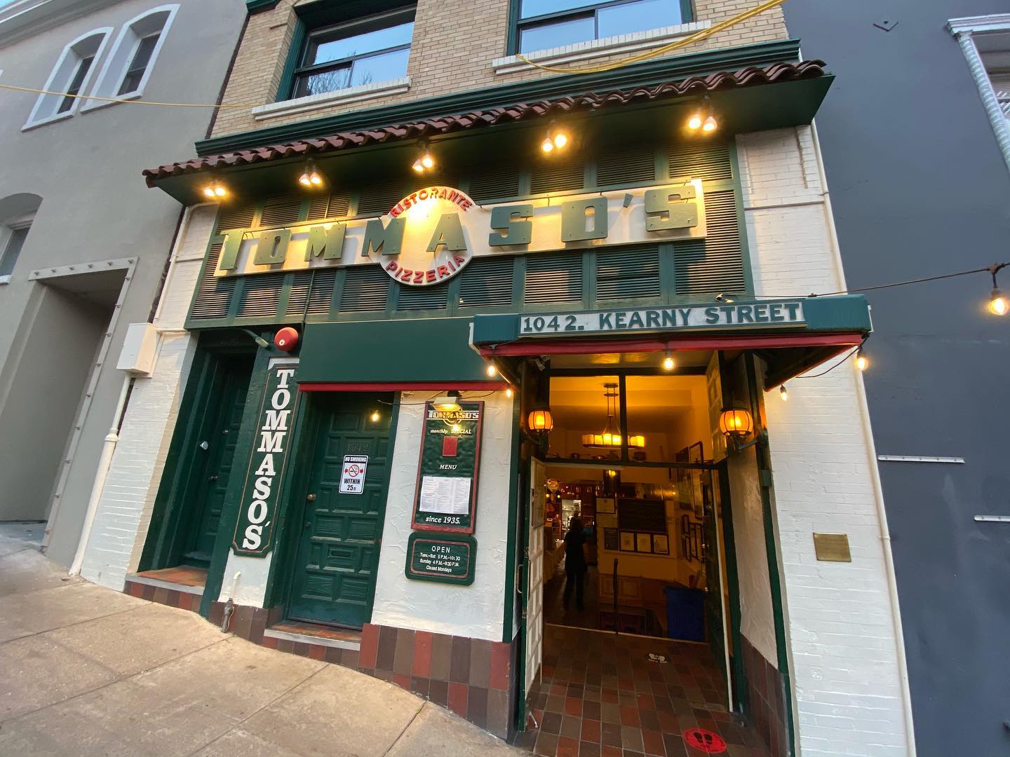Now is definitely a good time to go have dinner at Tommaso’s. Photo: © tablehopper.com.