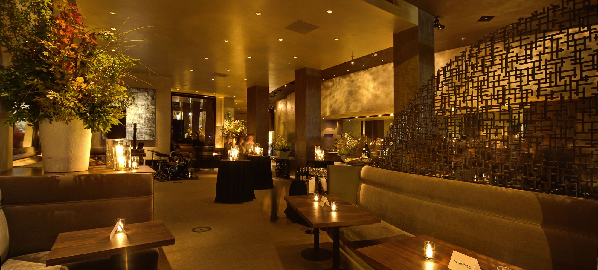 3-michaelminainterior.JPG