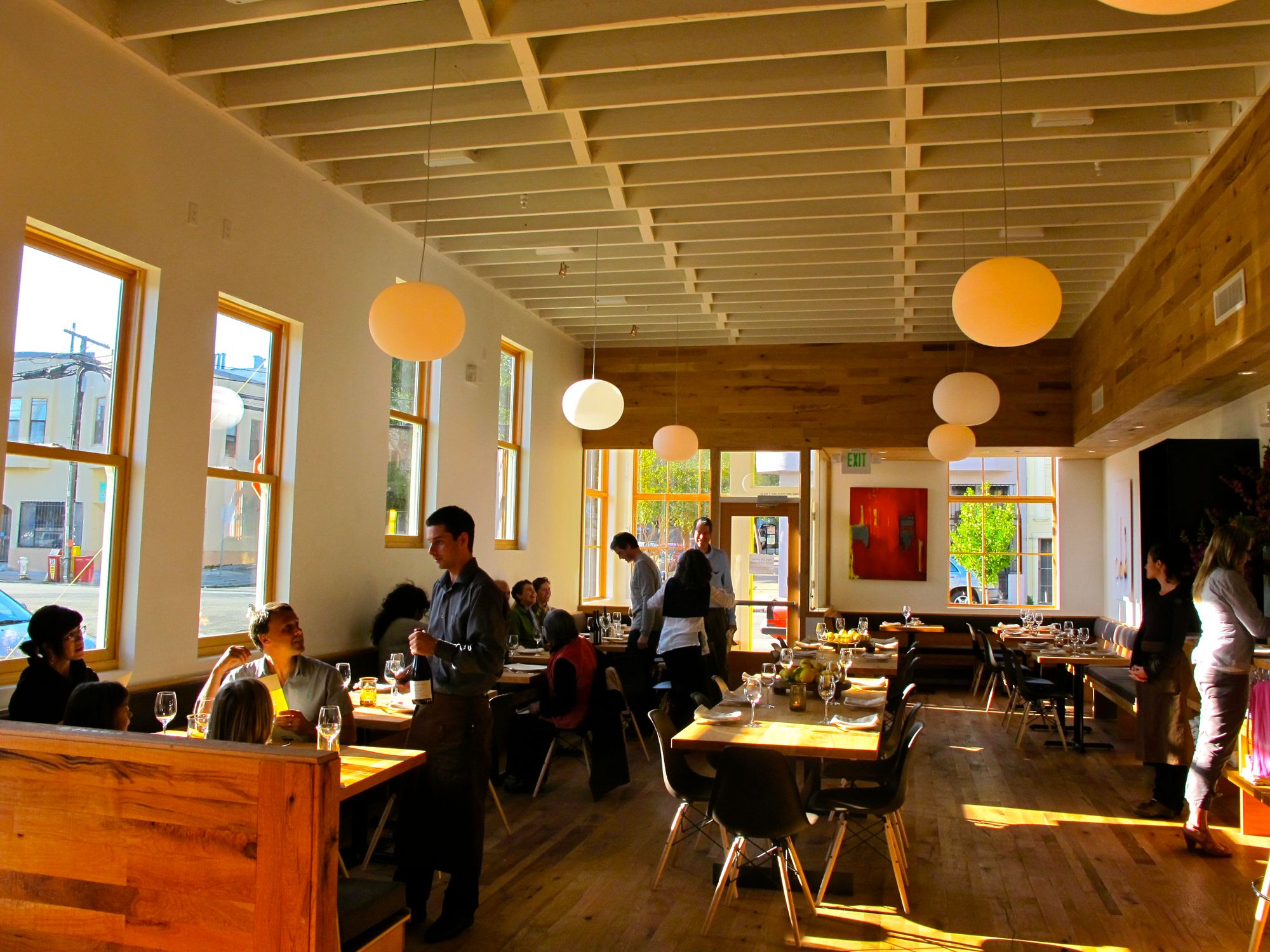 2-piccino-diningroom.JPG