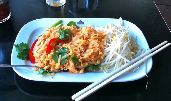 thaihouseexpress-padthai.jpg