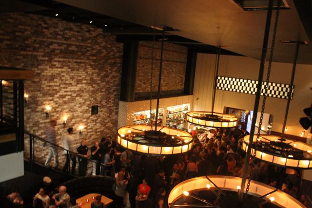 02_Lolinda_Dining_Room_and_Bar.jpg