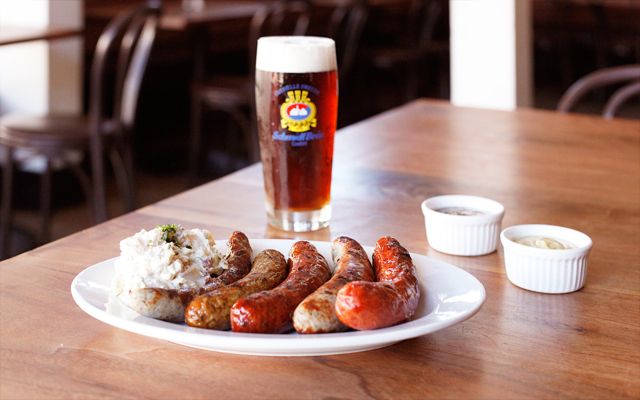 01_Schmidts_Oktober_Sausages.jpg