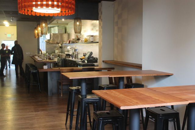 02_MAU_Bar_Kitchen_Tables.jpg