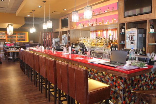 01_Rosa_Bar.jpg