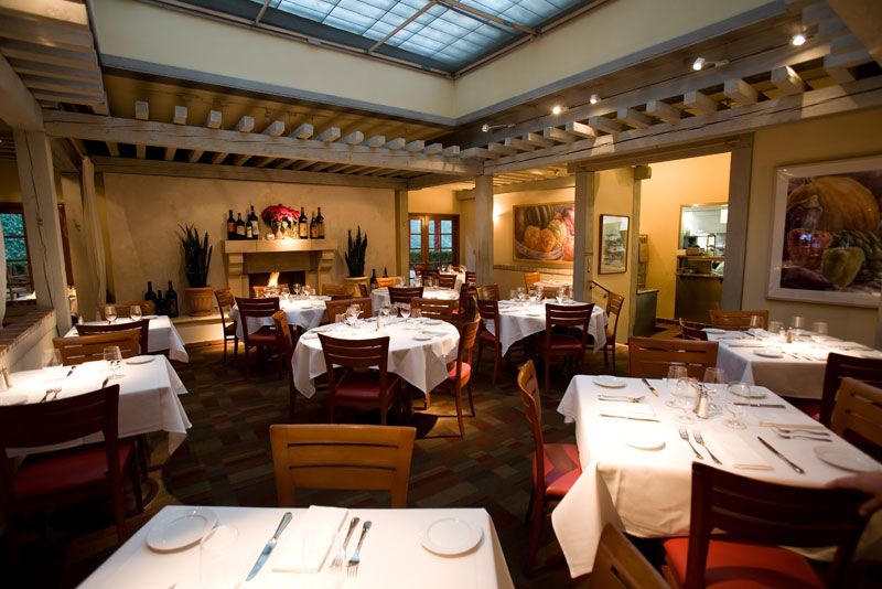 piazzadelangelo-DiningRoom.jpg