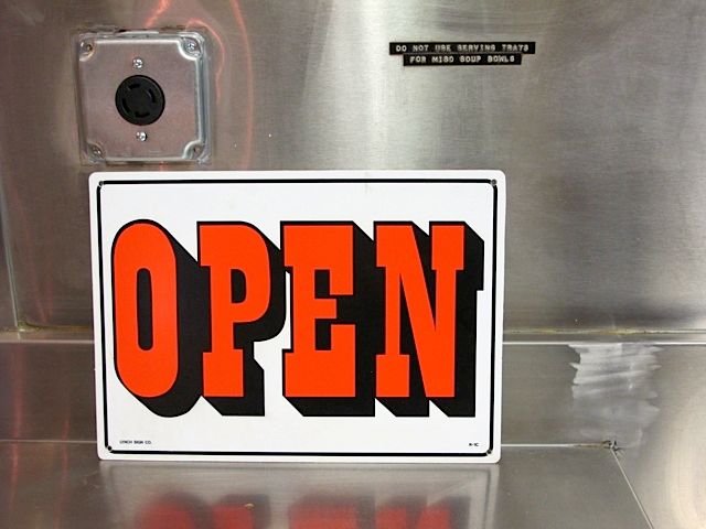 4-ramenshop-open.jpg