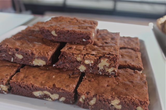 02_Charles_Chocos_Brownie.jpg