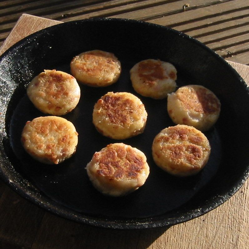 tattiescones-butnben.JPG