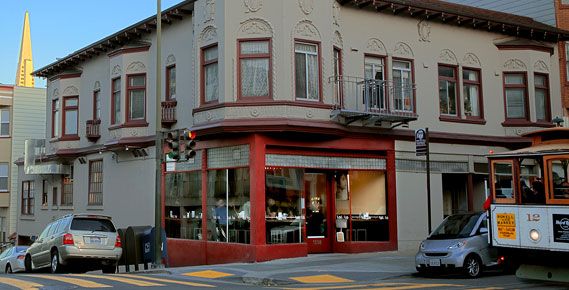 lalola_exterior.jpg