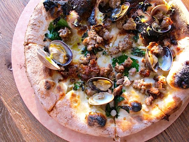 7-A16-rockridge-clampizza.jpg